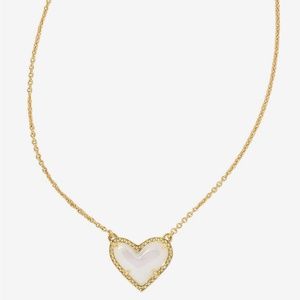 Kendra Scott Ari Heart Short Pendant Necklace in Gold Iridescent Frosted…